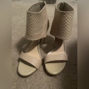 Gianni Bini Open Toe Pumps Nude Size 9